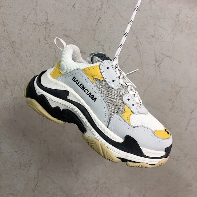 Balenciaga Triple S tênis chunky branco amarelo preto 5