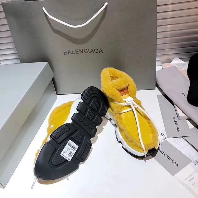 Balenciaga Baskets Jaune Blanc Hautes à Ourlet de Shearling Chunky 3