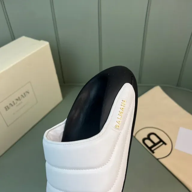 Balmain B-Court White Black Quilted Strap Molded Sole Slippers 3