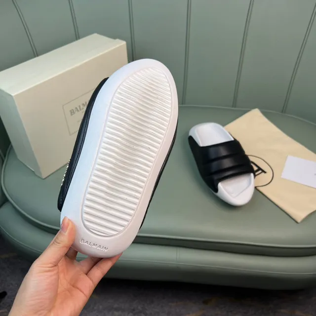 Balmain Quilted Strap Slide Slipper 2