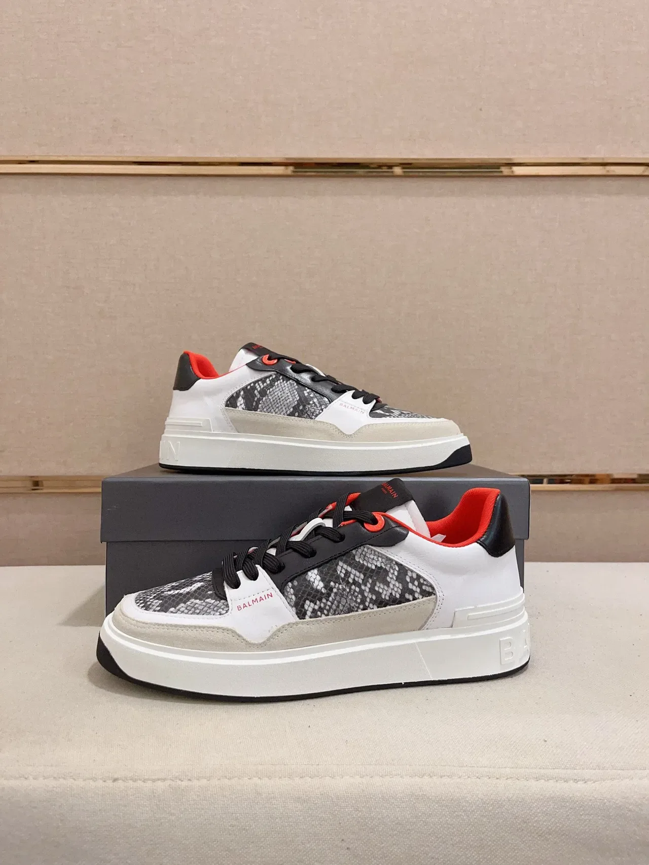 Balmain White Gray Low-Top Platform Sneaker Snakeskin-Textured Panels Lifestyle Sneakers 7