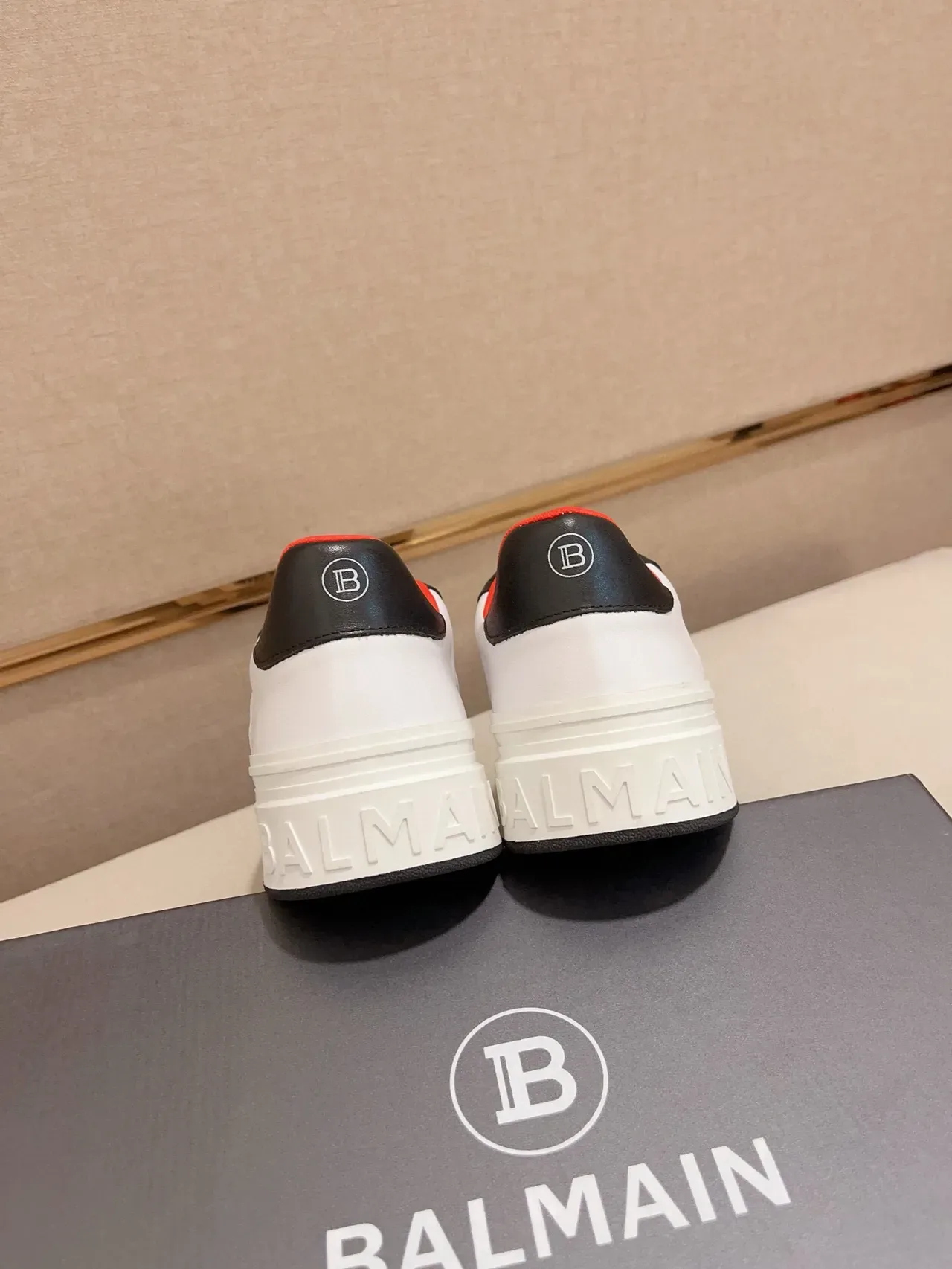 Balmain White Gray Low-Top Platform Sneaker Snakeskin-Textured Panels Lifestyle Sneakers 8