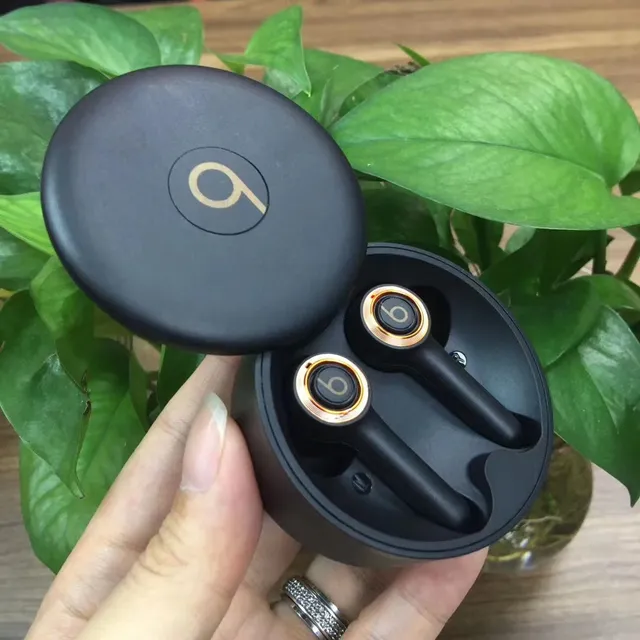 Beats Black Pink Estuche de Carga Cilíndrico Acabamento Matte TWS Fones de Ouvido 2