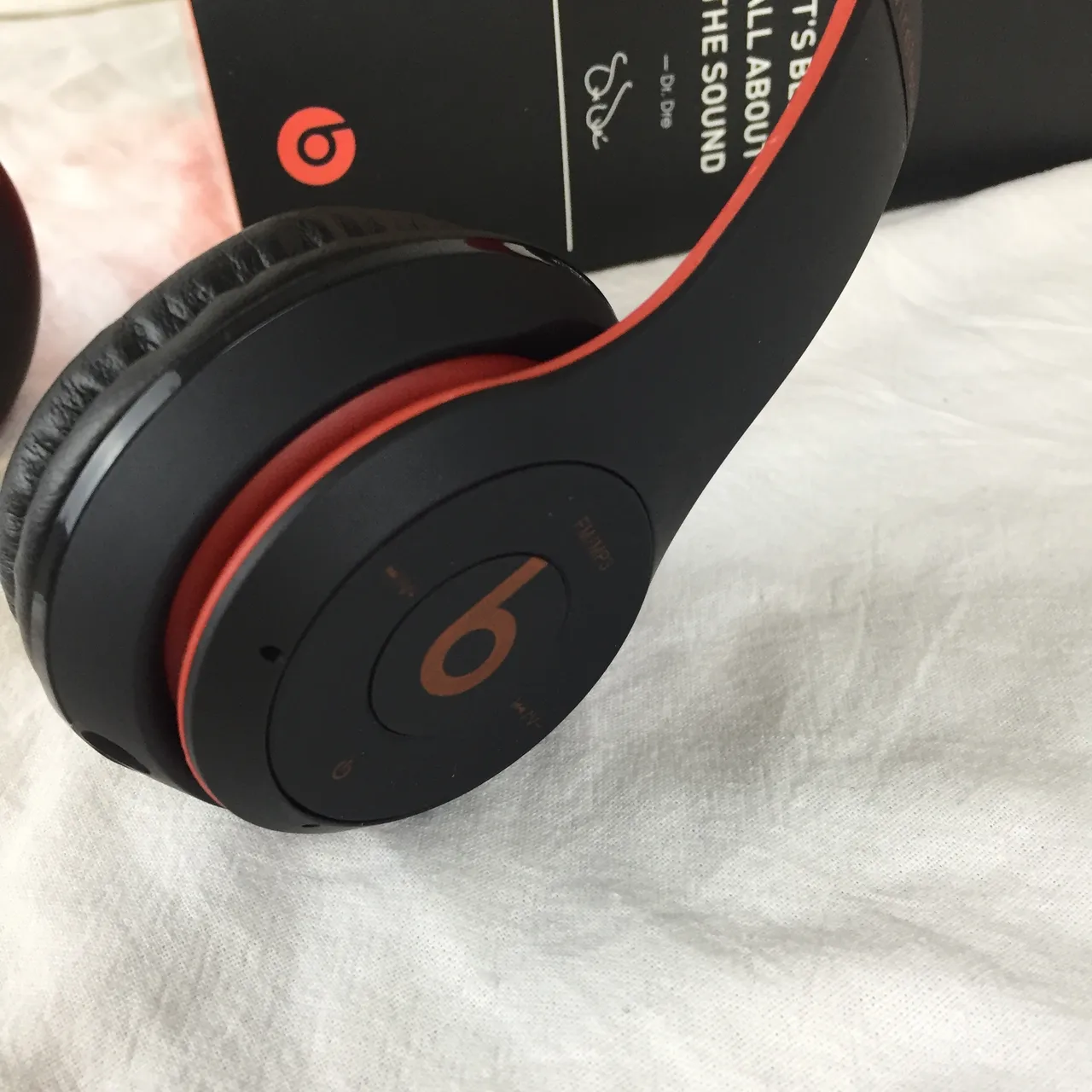 Beats Solo³ Wireless Special Edition Red Over-Ear Headphones 2