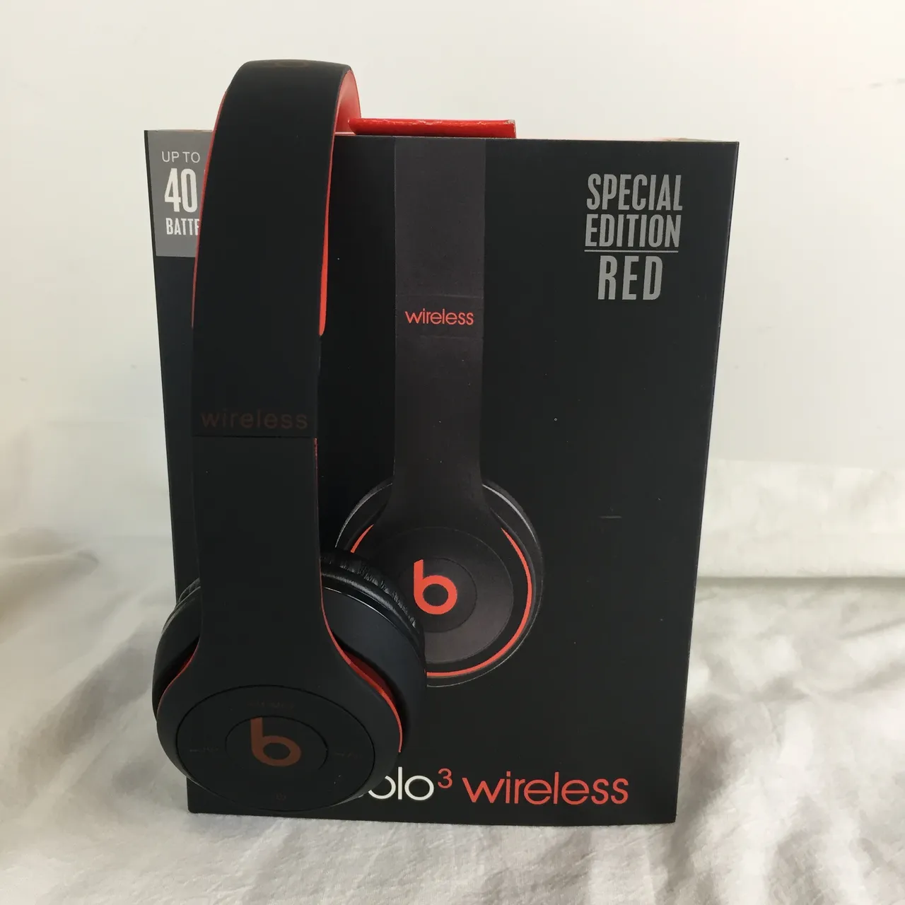 Beats Solo³ Wireless Special Edition Red Over-Ear Headphones 5