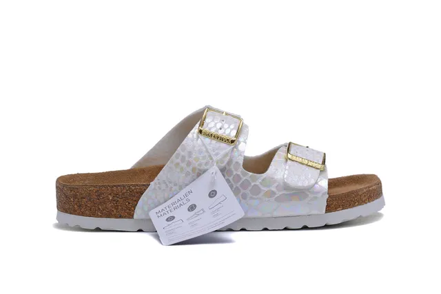 Birkenstock Arizona sandales casuales texturisées en écailles blanc irisé 2
