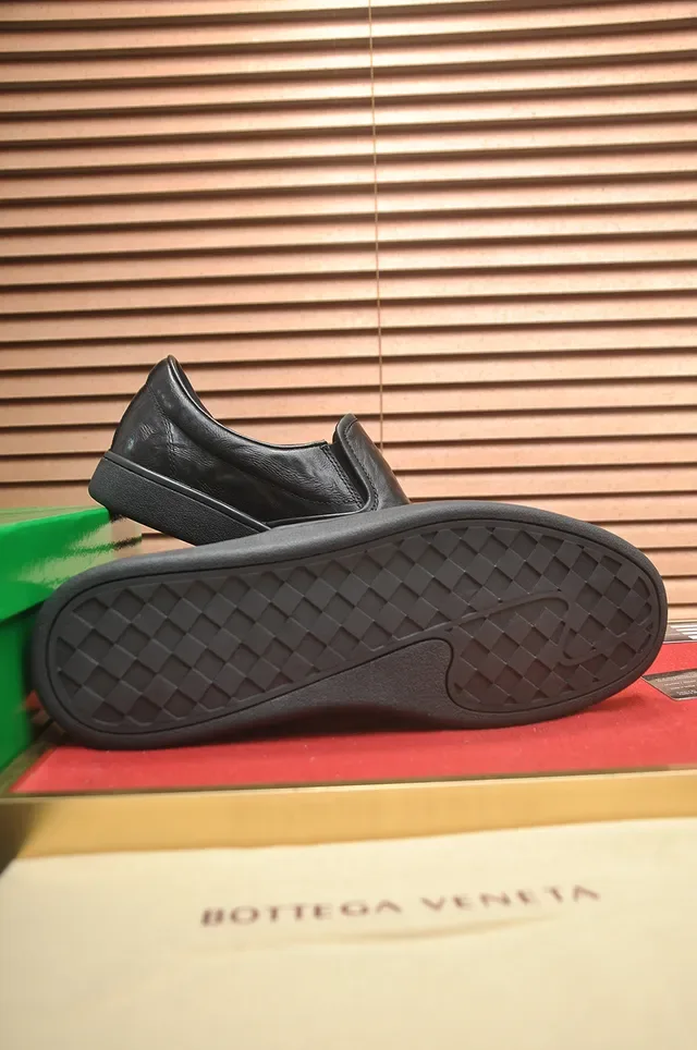 Bottega Veneta Andiamo Black Wrinkled Leather Loafers 3