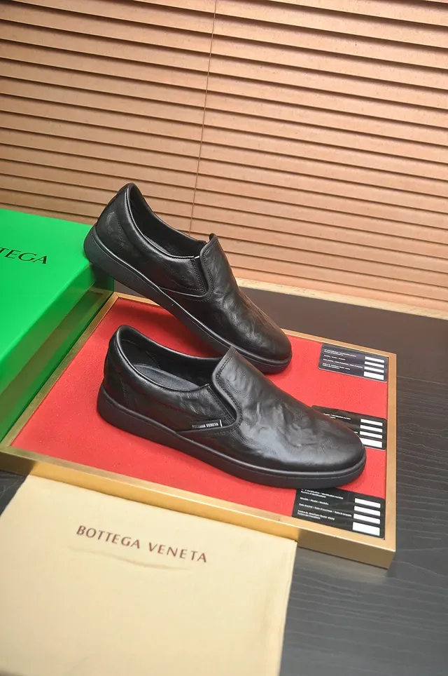 Bottega Veneta Andiamo Black Wrinkled Leather Loafers 4