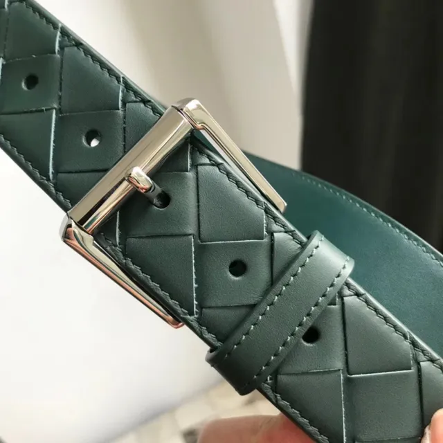 Bottega Veneta ceinture en cuir marron rouge Intrecciato tissée réversible 12