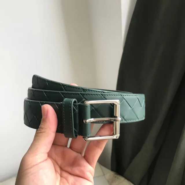 Bottega Veneta ceinture en cuir marron rouge Intrecciato tissée réversible 19