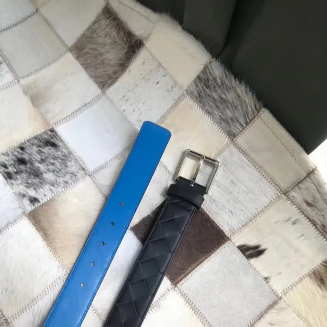 Bottega Veneta ceinture en cuir marron rouge Intrecciato tissée réversible 23