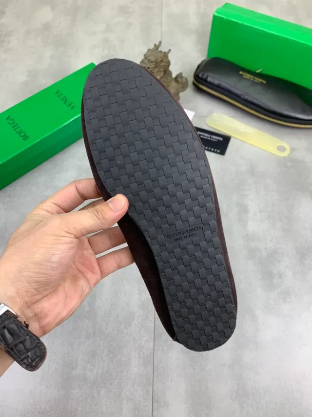 Bottega Veneta Mocassim Marrom Camurça Superior Couro Liso Cinta 2