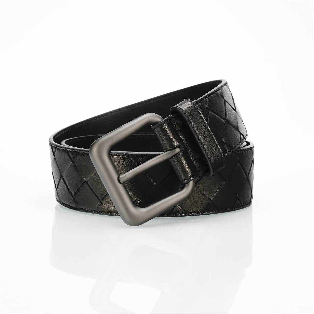 Bottega Veneta Cassette Intrecciato Ceinture en cuir noir 4