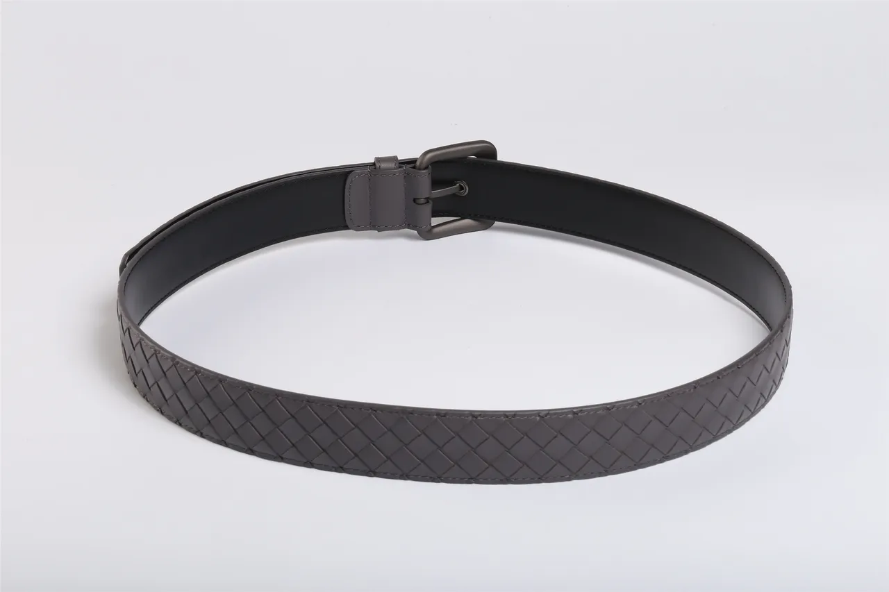 Bottega Veneta Cassette Intrecciato Cinto de couro cinza 6