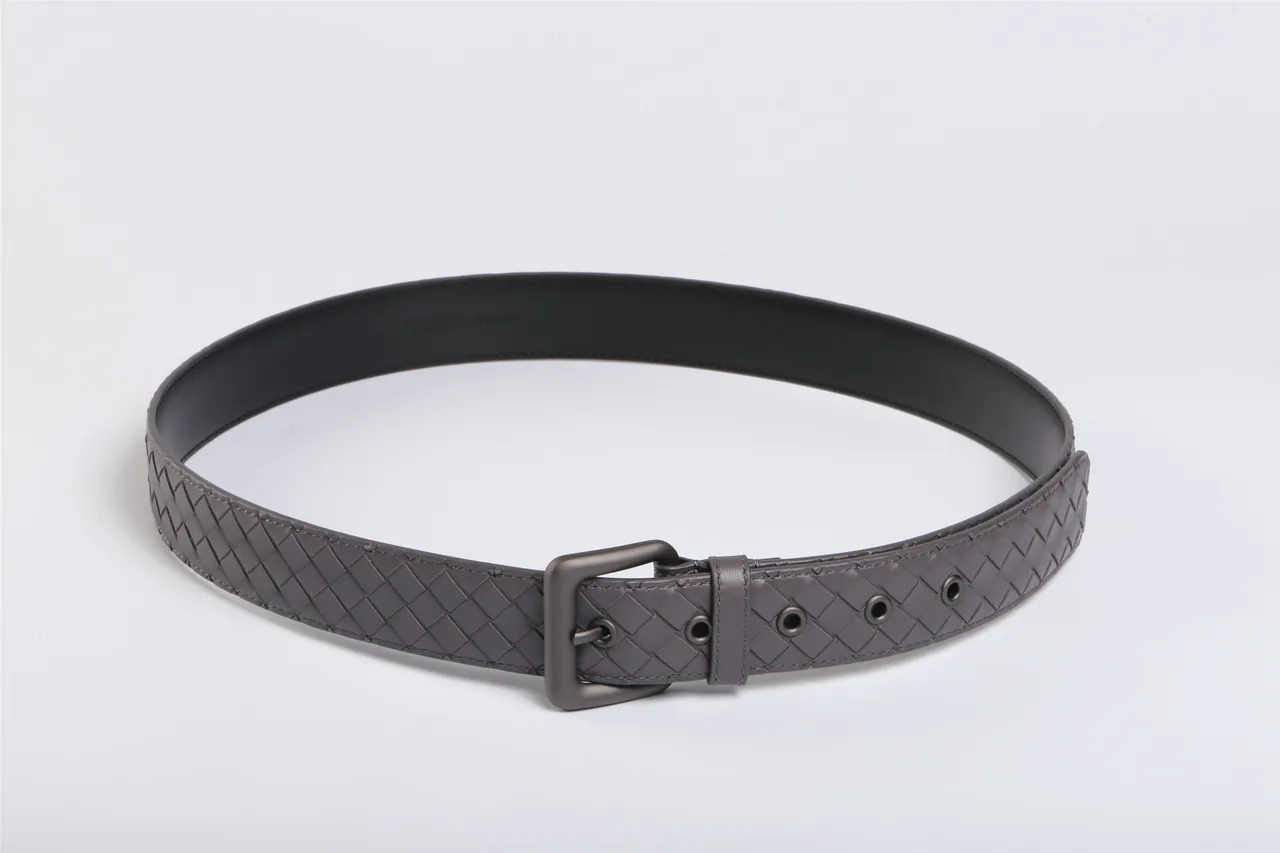 Bottega Veneta Cassette Intrecciato Cinto de couro cinza 8