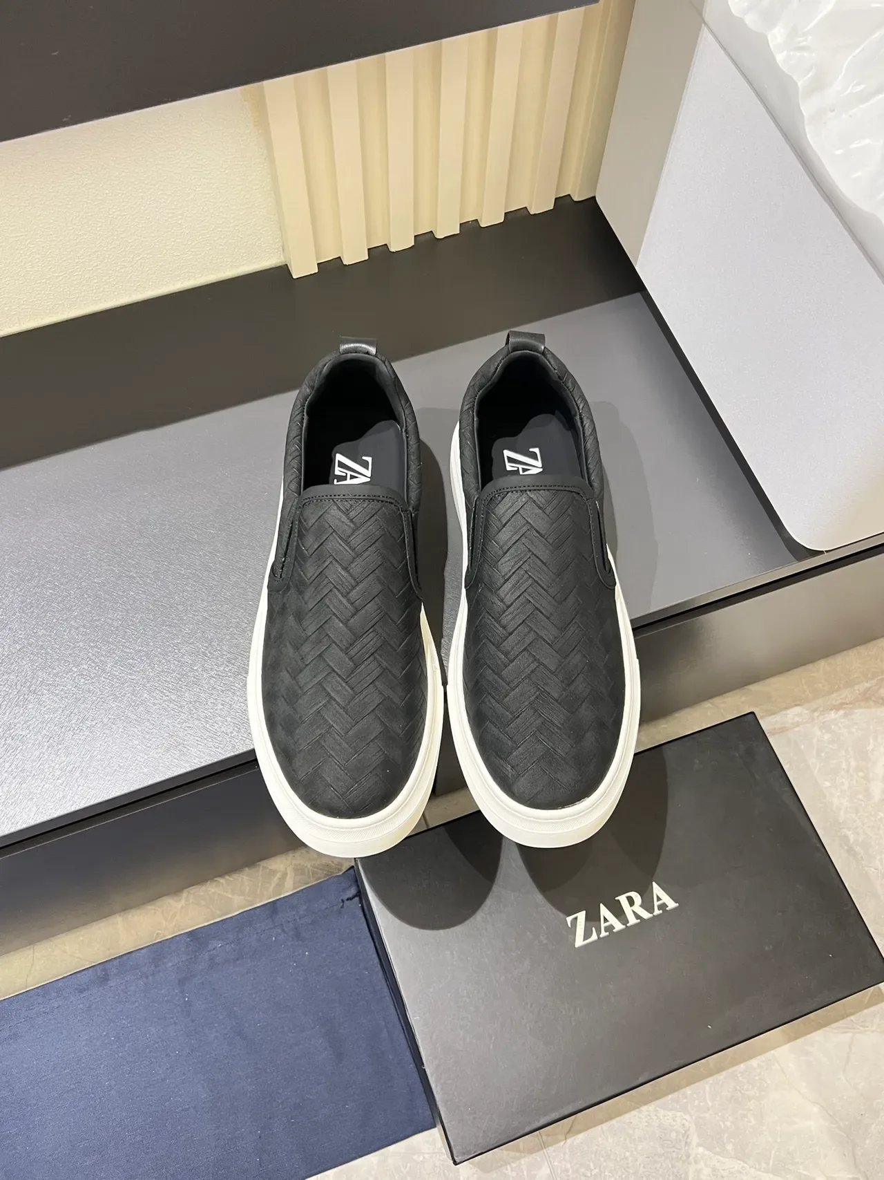 Bottega Veneta Cassette Woven Leather Slip-On Lifestyle Sneakers 5