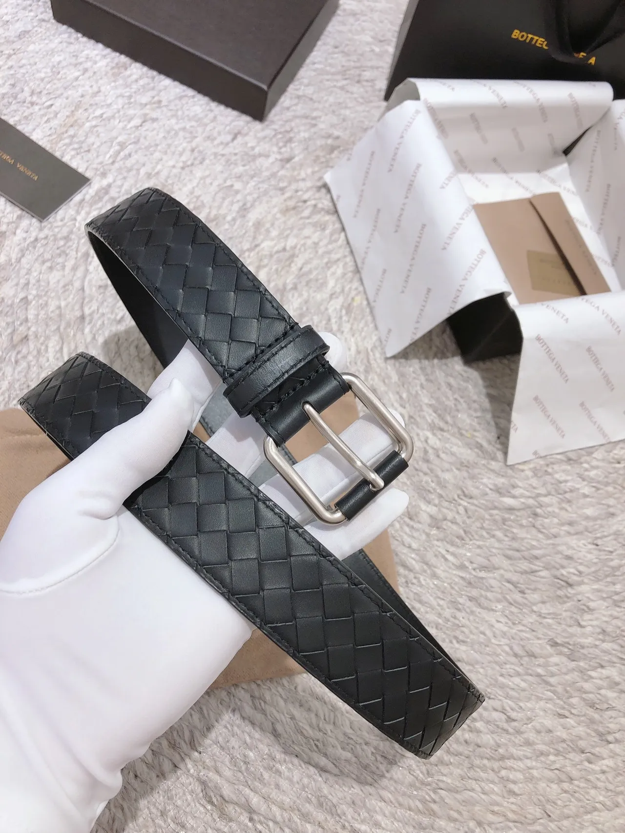 Bottega Veneta Intrecciato حزام جلد أسود فضي منسوج بكل مستطيل 3