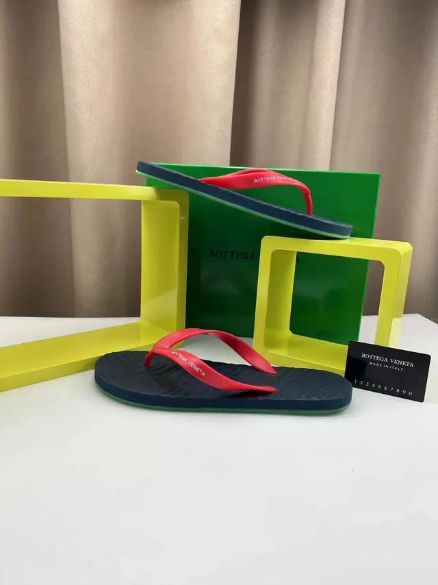 Bottega Veneta Navy and Red Thong Slippers 3