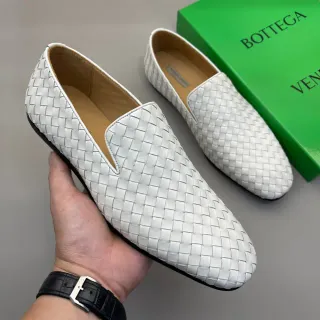 Bottega Veneta 白黑 Intrecciato 编织皮革 踩穿乐福鞋