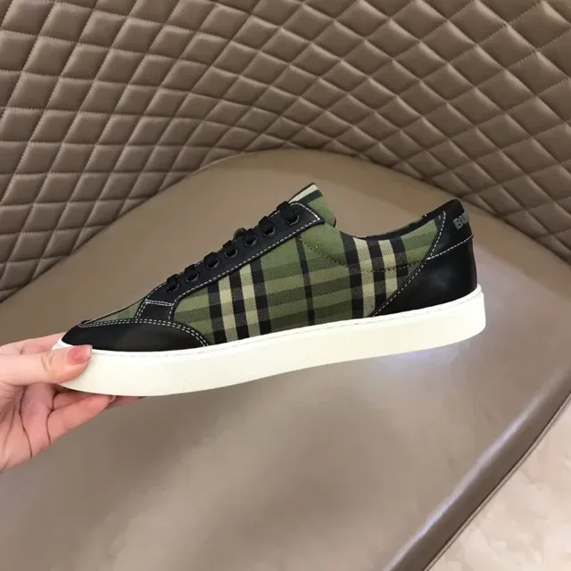 Burberry Sneakers Lifestyle Vert Armée Noir House Check Plaid Superpositions de Cuir Supérieur 3