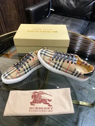 Burberry Bege Preto Nova Check Plaid Superior Navy Cadarços planos Tênis lifestyle 5