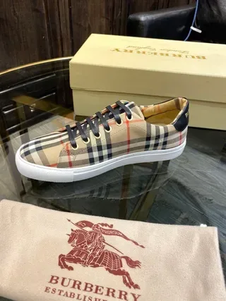 Burberry Bege Preto Nova Check Plaid Superior Navy Cadarços planos Tênis lifestyle 8