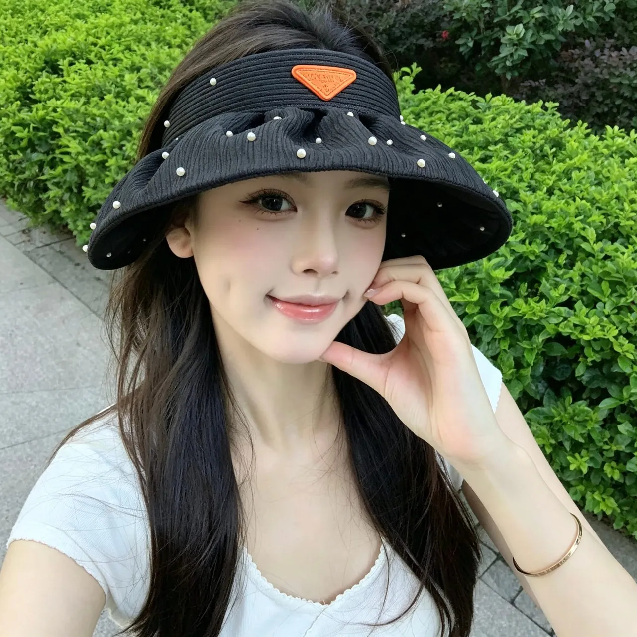 Burberry Beige Noir Matière tissée style paille Motif à carreaux Bordure Chapeau bucket 8
