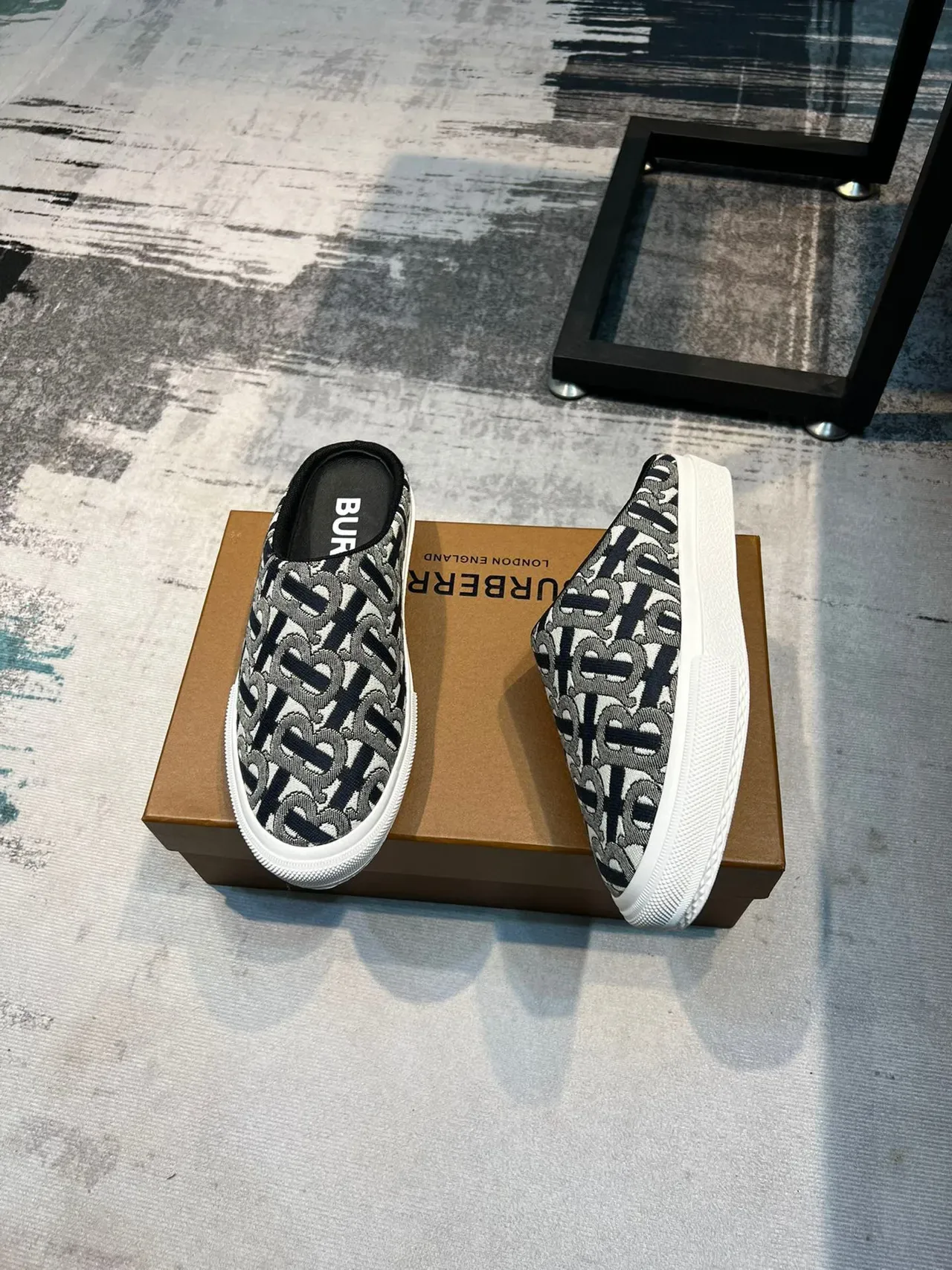 Burberry Beige Navy Monogram Jacquard Upper Backless Mule Silhouette Casual Shoes 5