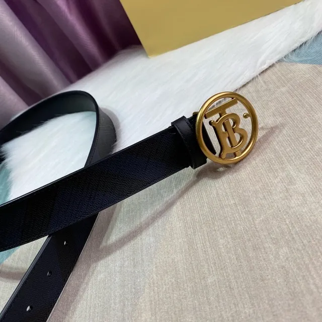 Burberry কালো সোনা মোনোগ্রাম বাকল টেক্সচার্ড লেদার বেল্ট 5