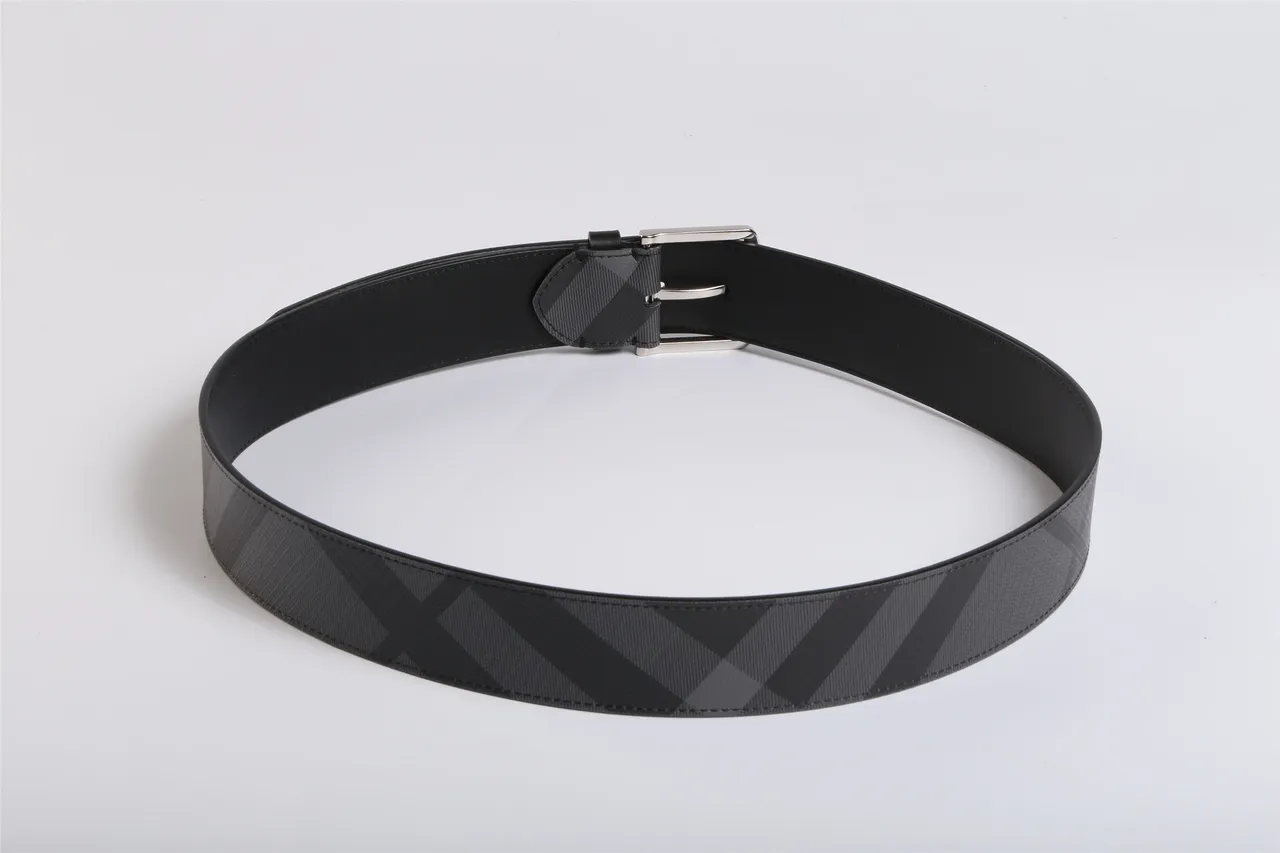 Burberry Noir Gris Motif géométrique à carreaux Boucle argentée polie Ceinture en cuir 6