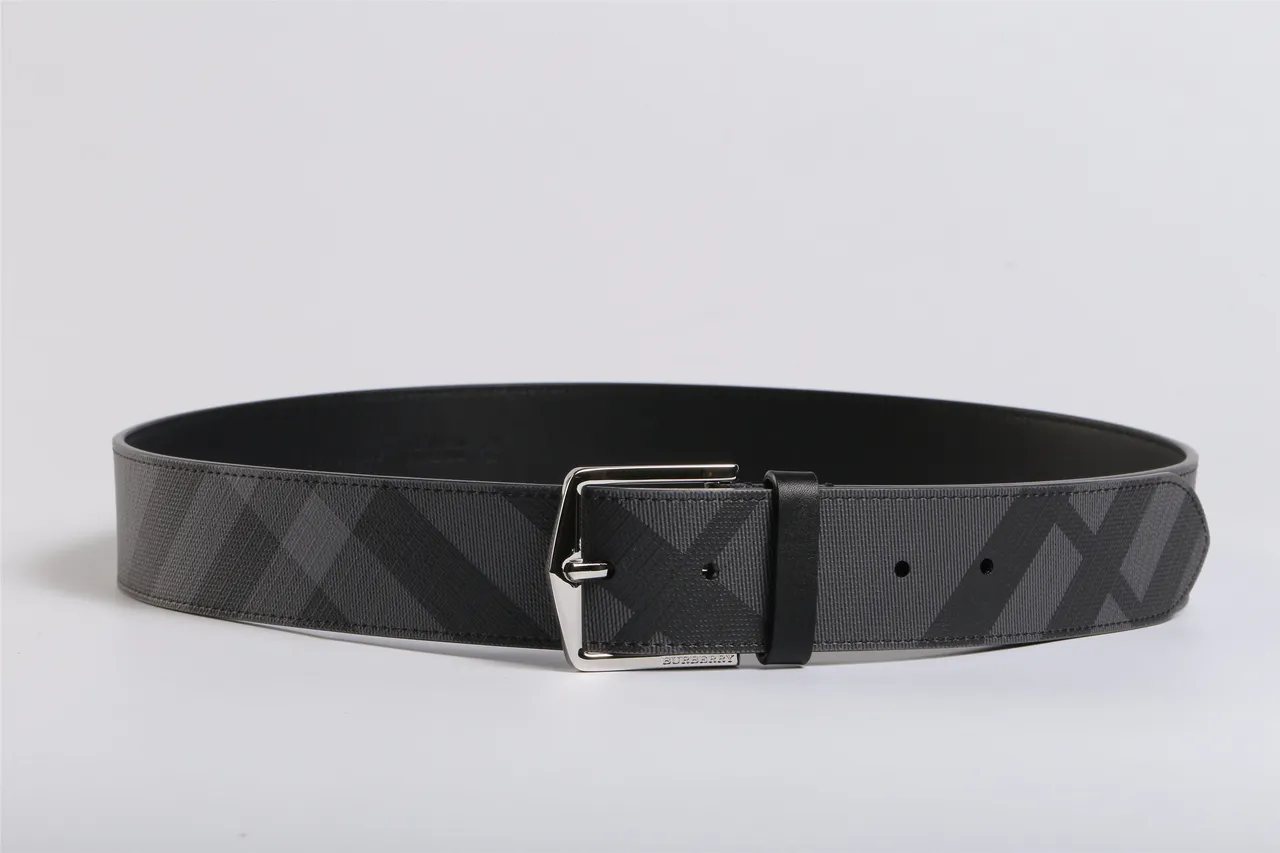 Burberry Noir Gris Motif géométrique à carreaux Boucle argentée polie Ceinture en cuir 9