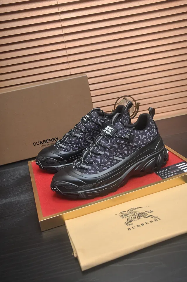 Burberry Negro Gris Monogram-Impreso Superior Oversized Suela Rugged Chunky Sneakers 4