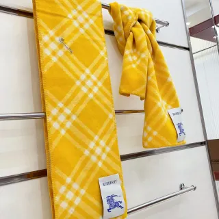 Burberry Check وشاح كشمير أصفر وأبيض