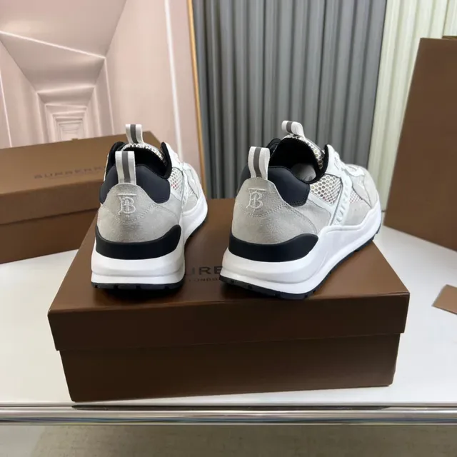 Burberry Tênis Chunky Cinza Sola Preta Parte Superior Mista Camurça e Malha 6
