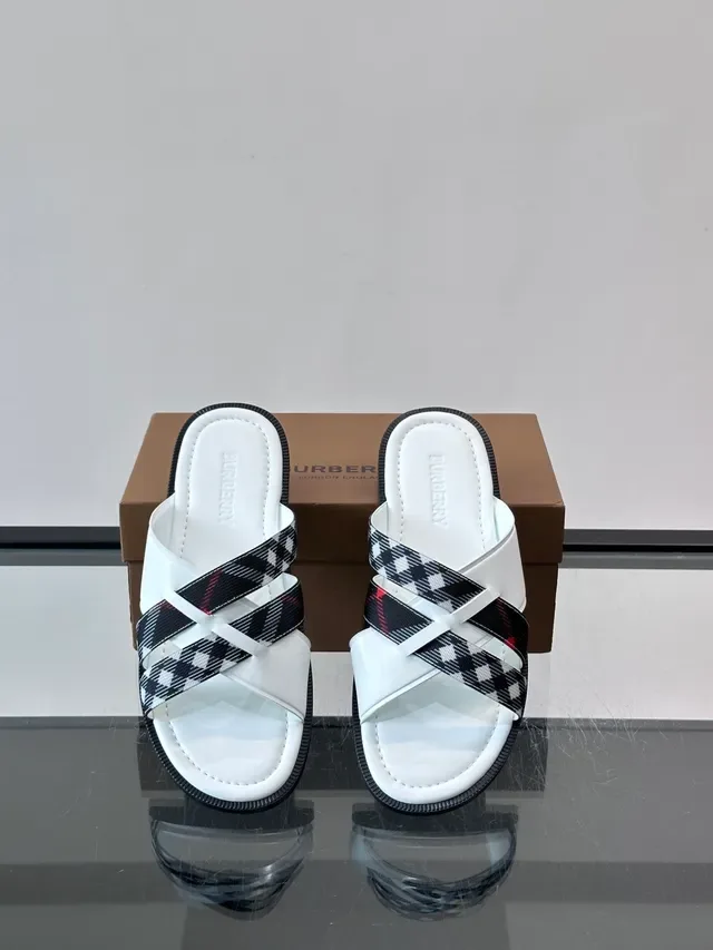 Burberry House Check Slide Multicolor Crisscross Strap Pattern Slippers 8