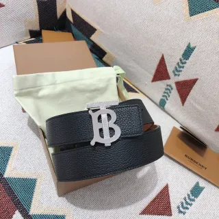 Burberry Knight Belt Black Pebbled Leather Silver-Tone Buckle Leather Belt