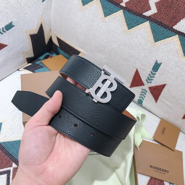 Burberry Knight Belt Black Pebbled Leather Silver-Tone Buckle Leather Belt 2