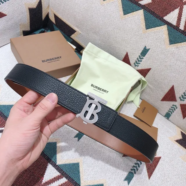 Burberry Knight Belt Black Pebbled Leather Silver-Tone Buckle Leather Belt 8