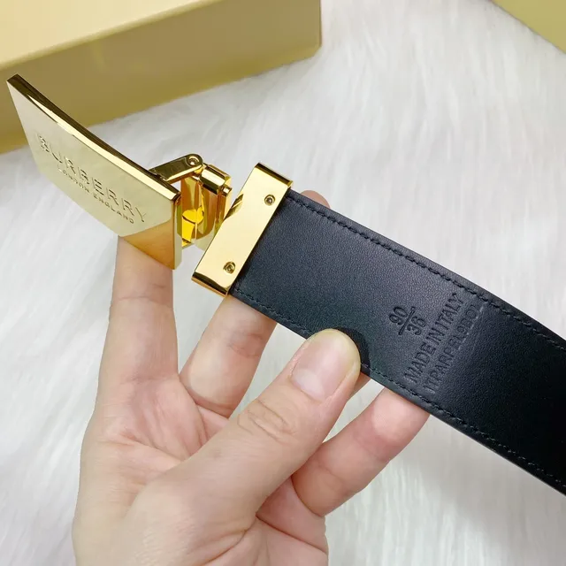 Burberry Knight কালো সোনালি মসৃণ আয়তক্ষরী বকল চামড়ার বেল্ট 3