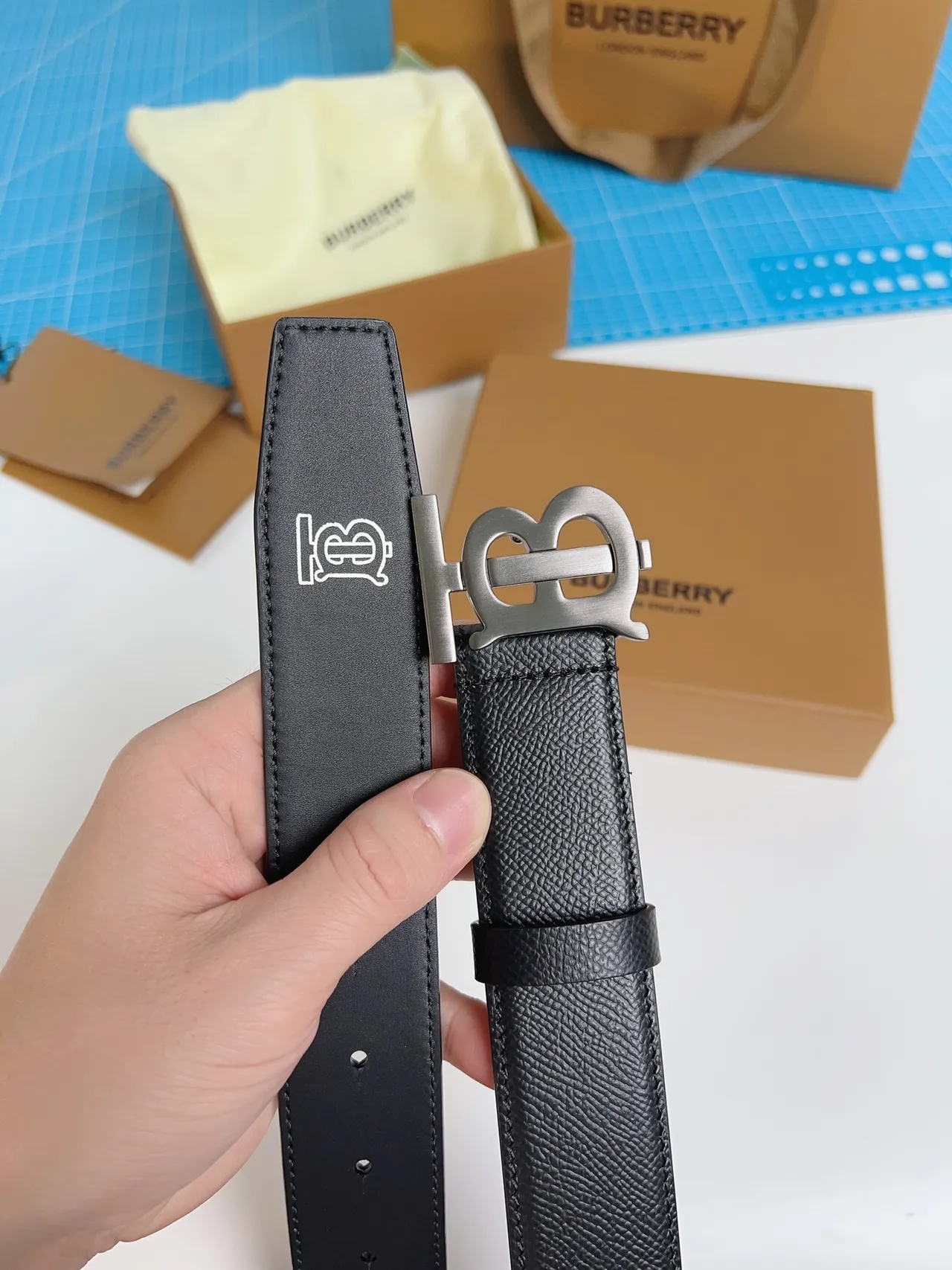 Burberry Knight Black Textured Leather Belt 9