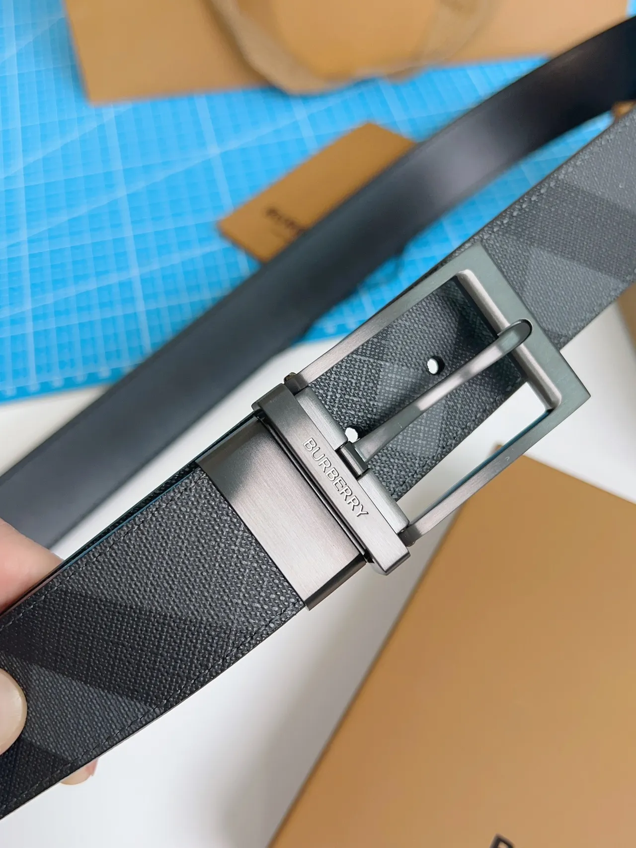 Burberry Knight charbon House Check Ceinture en cuir réversible 5
