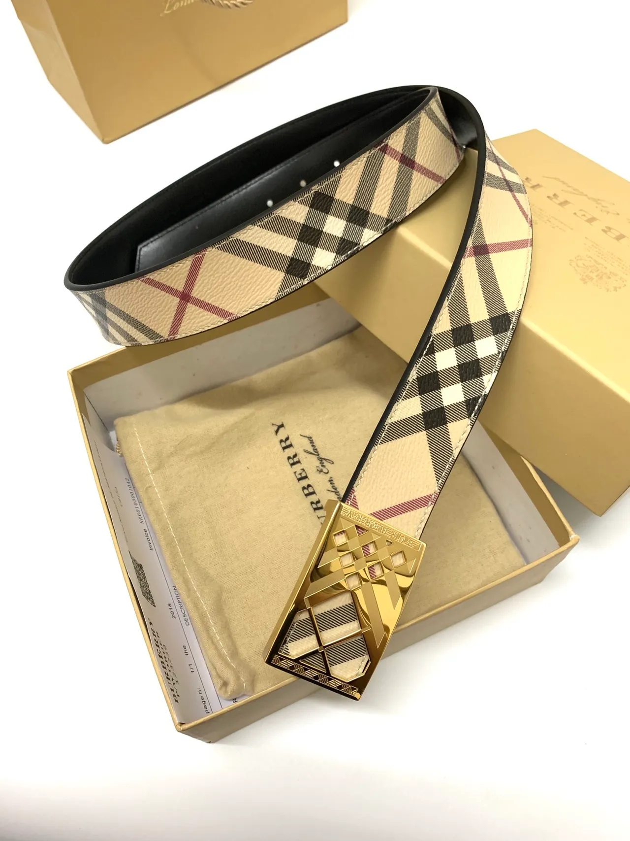 Burberry Chevalier Maison Carreaux Ceinture en Cuir Dorée 9