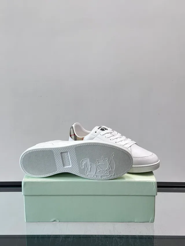 Burberry Knight White Leather Lifestyle Sneakers 2