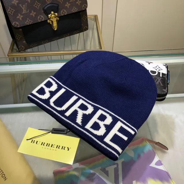 Burberry Logo-Band Knit Gray Black Cuff Beanie 2