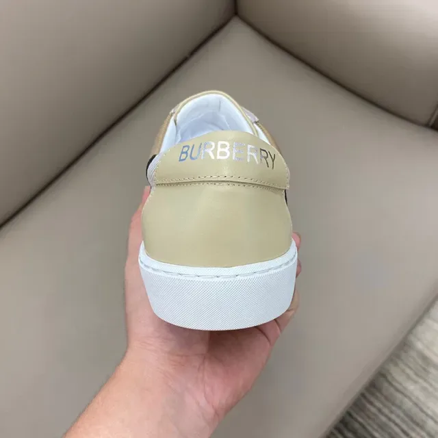 Burberry Lola Chaussures Lifestyle Silhouette Low-Top Beige Panneau Latéral Red House Check 3