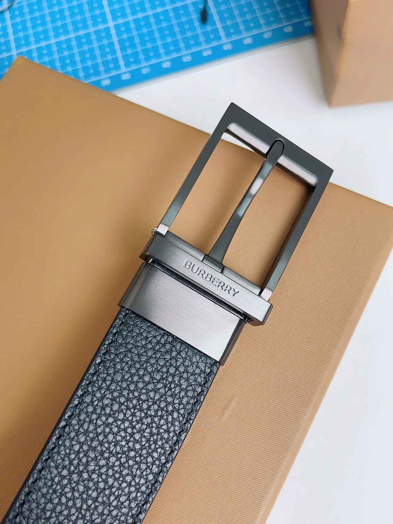 Burberry Reversible Buckle Black Pebbled Leather Belt 7