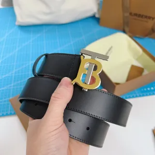 Burberry TB বেল্ট কালো গোল্ড চিকন Interlocking Monogram Buckle চামড়ার বেল্ট
