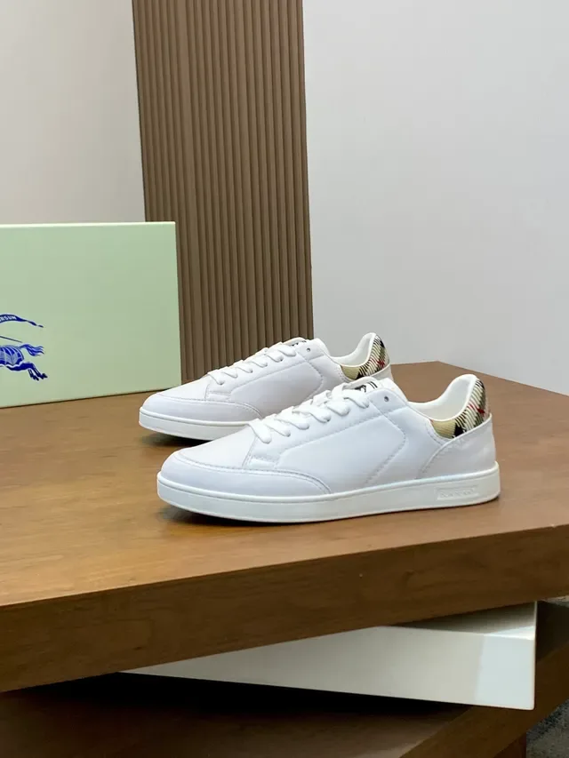 Burberry Blanc Beige Minimaliste Cuir Imprimé à Carreaux Étiquette de Talon Sneakers Lifestyle 4