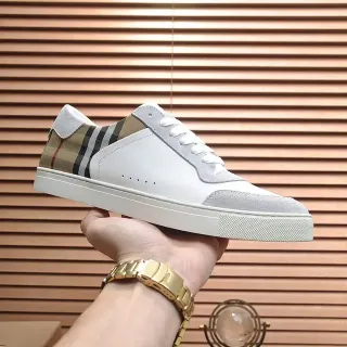 Burberry White Beige Panelled Leather And Suede Upper House Check Heel Accent Lifestyle Sneakers