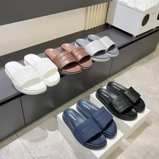 Burberry White Logo-Embossed Strap Chunky Molded Sole Slippers